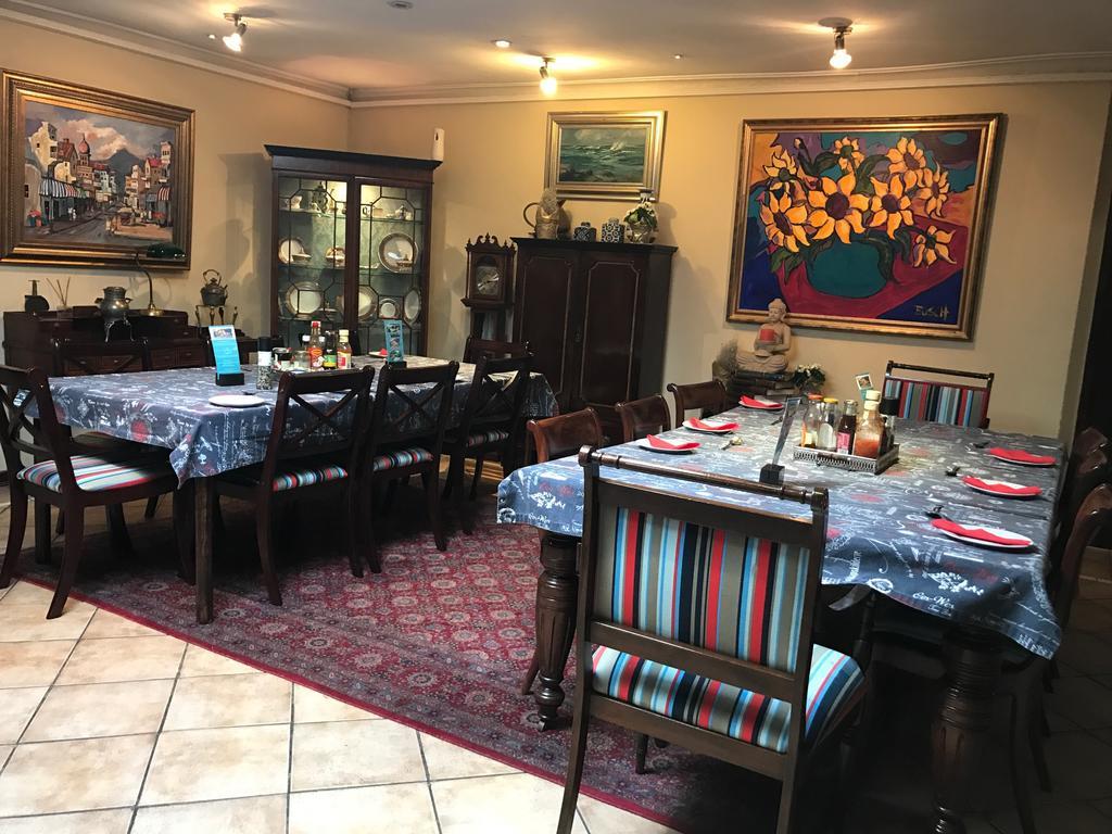 Elizabeth Manor Guest House Йоханнесбург Экстерьер фото